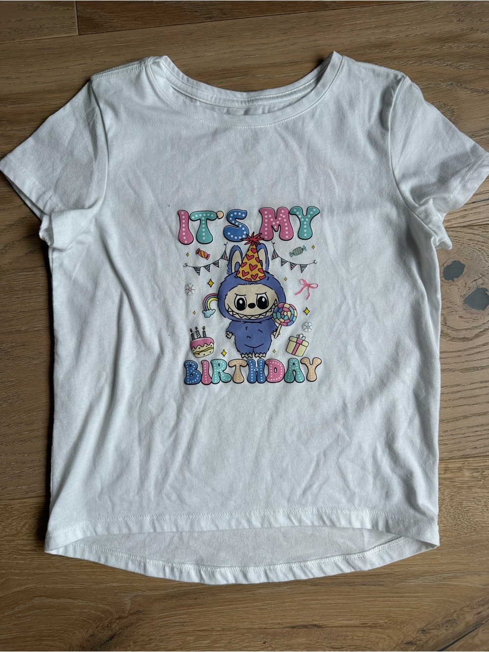 'It's My Birthday' Graphic Tee Labubu M